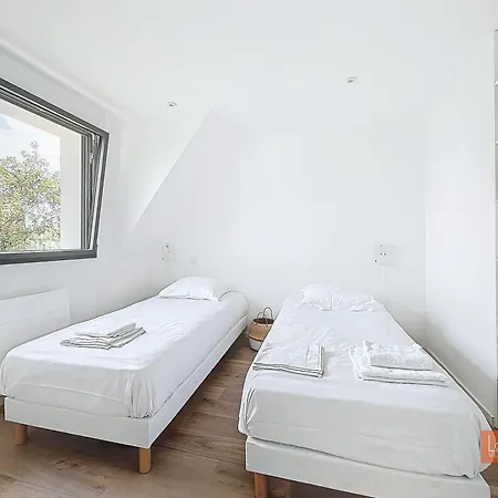 La Terrasse : 1er Etage Proche Апартаменты Амблетёзе